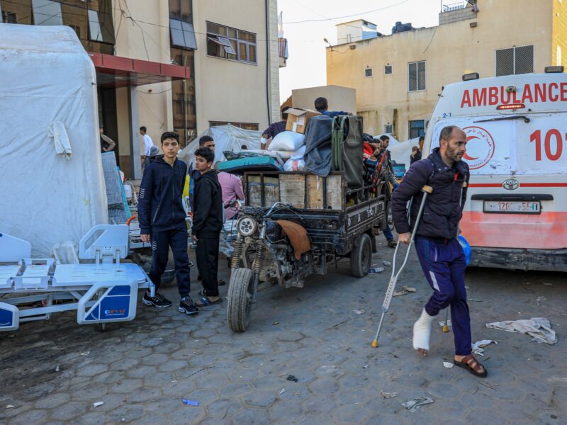 غزہ کے الاقصیٰ اسپتال میں ایندھن ختم ہونے کے باعث بلیک آؤٹ، بچوں کو شدید خطرہ | غزہ نیوز پر اسرائیل جنگ